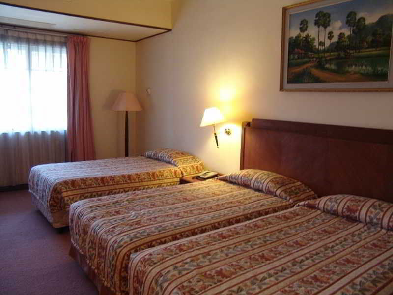 Holiday Villa Hotel City Centre بنوم بنه المظهر الخارجي الصورة